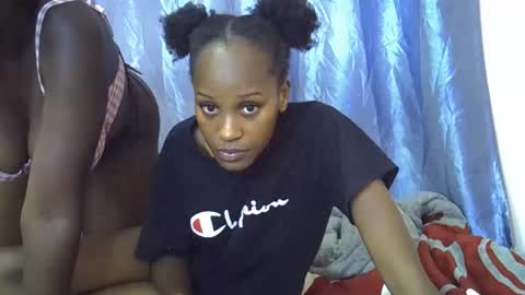 Snapshot of slim_alicia chatting on 11/07/25, 05:24 Alicia online show from 11/07/25, 05:24