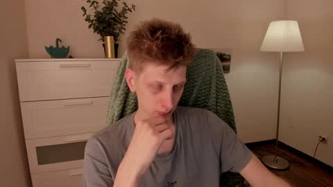 Snapshot of slim_andy chatting on 01/25/25, 10:29 Andy online show from 01/25/25, 10:29