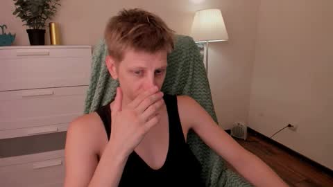 Snapshot of slim_andy chatting on 09/21/25, 10:06 Andy online show from 09/21/25, 10:06