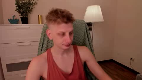 Snapshot of slim_andy chatting on 11/06/25, 07:53 Andy online show from 11/06/25, 07:53