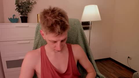 Snapshot of slim_andy chatting on 11/08/25, 10:15 Andy online show from 11/08/25, 10:15