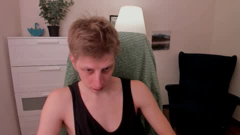 Snapshot of slim_andy chatting on 12/13/25, 08:47 Andy online show from 12/13/25, 08:47