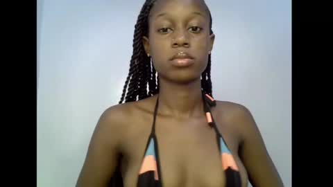 Snapshot of slim_candy12 chatting on 06/03/26, 07:11 Lily online show from 06/03/26, 07:11