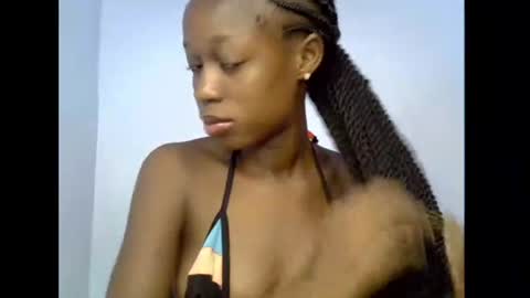 Snapshot of slim_candy12 chatting on 06/12/26, 07:18 Lily online show from 06/12/26, 07:18