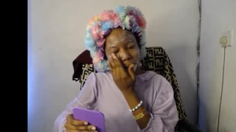 Snapshot of slim_ebonypet chatting on 04/30/26, 10:54 Crystal online show from 04/30/26, 10:54