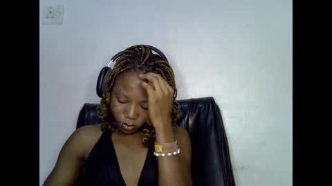 Snapshot of slim_ebonypet chatting on 05/30/26, 06:05 Crystal online show from 05/30/26, 06:05