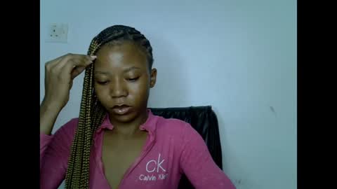Snapshot of slim_ebonypet chatting on 06/16/26, 08:39 Crystal online show from 06/16/26, 08:39