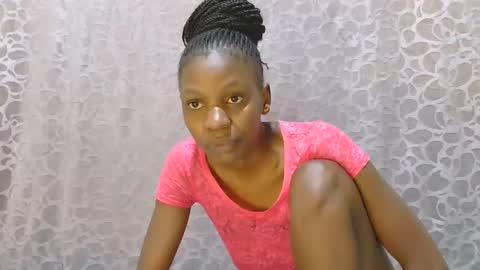 slim_girl01 online show from 12/18/24, 09:04