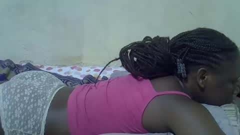 slim_girl3 online show from 02/26/25, 12:05