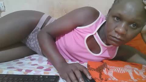 Snapshot of slim_girl3 chatting on 04/14/26, 02:39 slim_girl3 online show from 04/14/26, 02:39
