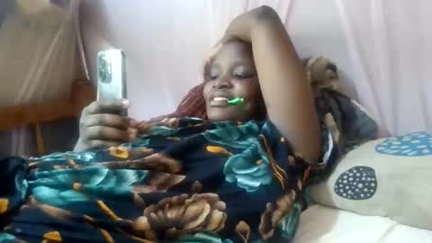 Snapshot of slim_joy chatting on 05/13/26, 08:44 slim_joy online show from 05/13/26, 08:44