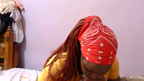 Snapshot of slim_joy chatting on 06/02/26, 07:43 slim_joy online show from 06/02/26, 07:43