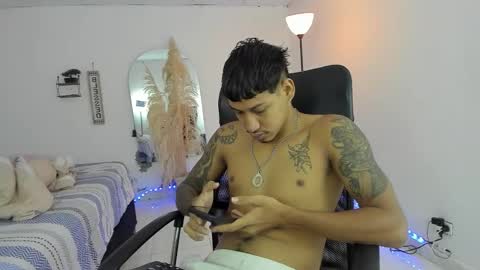 slim_master12 online show from 02/01/26, 04:38