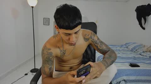 slim_master12 online show from 02/26/26, 07:24