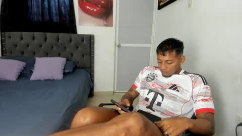 slim_master12 online show from 06/15/26, 06:21
