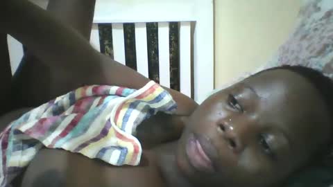 slim_petite_ebony online show from 01/02/25, 12:23