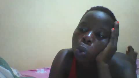 slim_petite_ebony online show from 01/08/25, 10:58