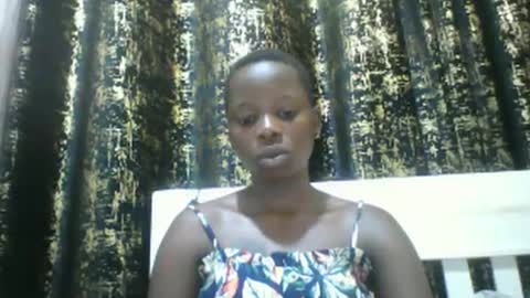 slim_petite_ebony online show from 03/04/25, 10:38