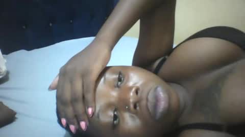 slim_petite_ebony online show from 05/20/26, 09:54