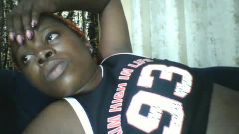 slim_petite_ebony online show from 06/14/26, 10:34