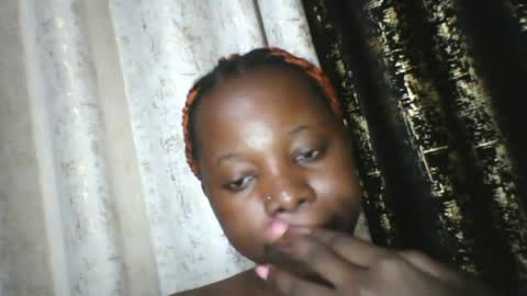 slim_petite_ebony online show from 06/17/26, 07:15