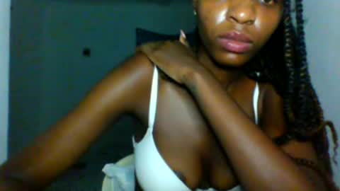 slimandthick1 online show from 03/02/26, 10:16