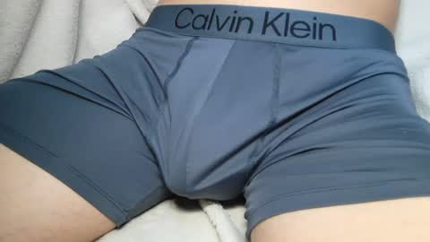Snapshot of slimhungyvng chatting on 07/22/26, 04:21 slimhungyvng online show from 07/22/26, 04:21