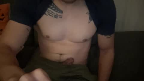 slimmajority4991 online show from 10/28/25, 04:27