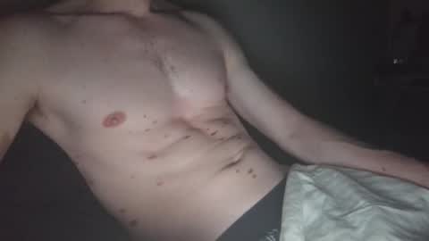 Snapshot of slimnlean chatting on 10/19/25, 01:17 slimnlean online show from 10/19/25, 01:17