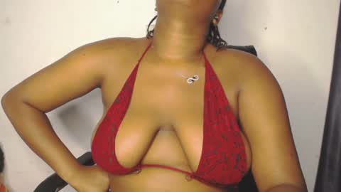 Snapshot of slimy_cunt chatting on 09/26/25, 11:09 Jemila online show from 09/26/25, 11:09