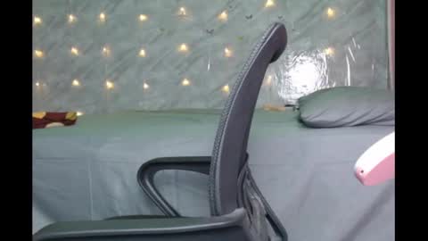slimzyx online show from 12/25/24, 07:14