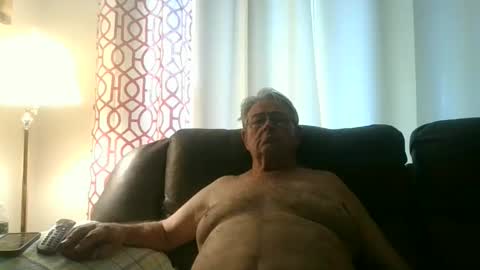 Snapshot of slippery_duck chatting on 05/16/26, 12:26 slippery_duck online show from 05/16/26, 12:26