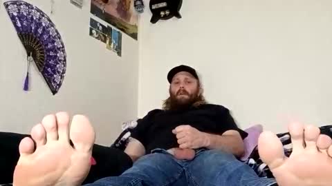 Snapshot of slobberycocklove chatting on 06/06/26, 05:39 Mr King Feet 69 online show from 06/06/26, 05:39