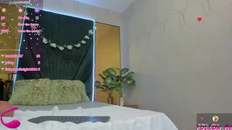 Snapshot of slut_milf4u chatting on 12/14/24, 03:04 Paola online show from 12/14/24, 03:04