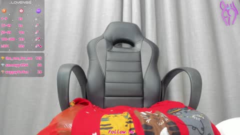 Snapshot of slut_milf4u chatting on 01/09/25, 10:09 Paola online show from 01/09/25, 10:09
