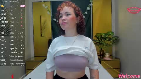 Snapshot of slut_milf4u chatting on 03/10/25, 11:21 Paola online show from 03/10/25, 11:21