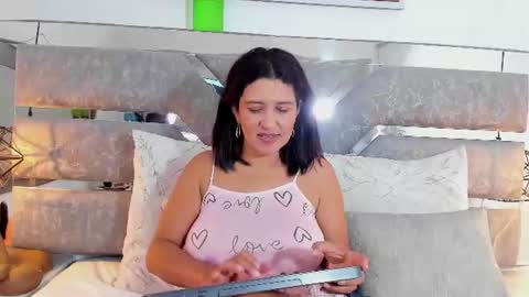 slut_milf_ online show from 07/10/26, 04:53