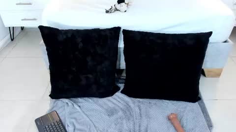 slut_milf_ online show from 07/28/26, 08:23