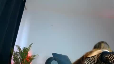 Ariana online show from 05/28/26, 05:49
