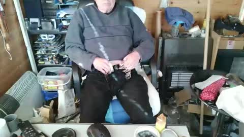 slutboybot online show from 11/30/25, 11:47