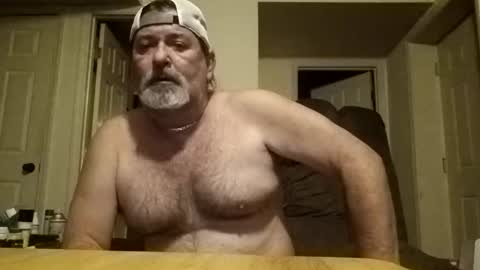 Snapshot of slutbreeze101 chatting on 05/31/26, 02:31 slutbreeze101 online show from 05/31/26, 02:31