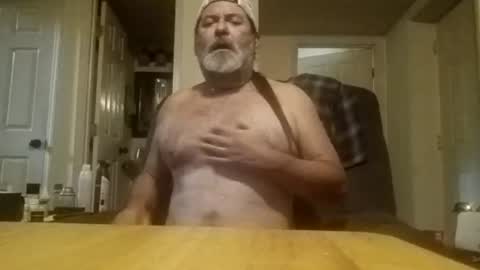 Snapshot of slutbreeze101 chatting on 06/18/26, 03:38 slutbreeze101 online show from 06/18/26, 03:38