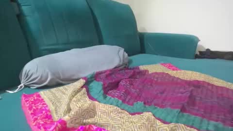 Snapshot of slutforallmiss chatting on 10/26/25, 05:08 Sam slave slut online show from 10/26/25, 05:08