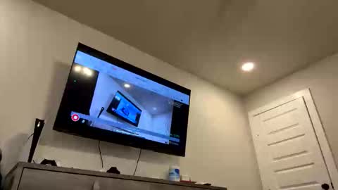 Snapshot of slutforu100 chatting on 10/22/25, 10:42 slutforu100 online show from 10/22/25, 10:42