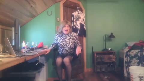 slutjennifertransxx online show from 09/12/25, 02:55