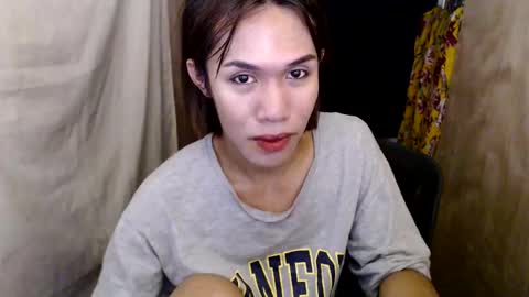 Snapshot of slutqueen_raz chatting on 09/28/25, 02:06 Raz online show from 09/28/25, 02:06