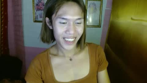 Snapshot of slutqueen_raz chatting on 10/25/25, 01:40 Raz online show from 10/25/25, 01:40