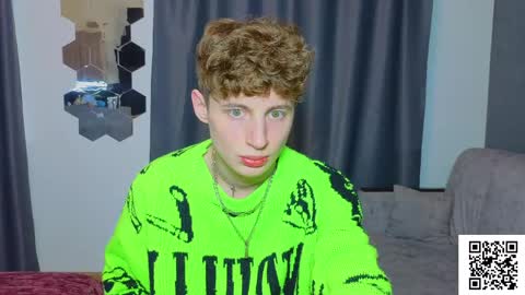 Snapshot of sluttsavage chatting on 05/17/26, 07:17 sluttsavage online show from 05/17/26, 07:17