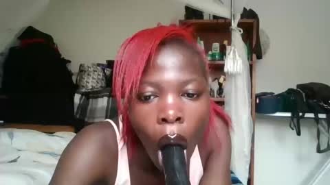 Snapshot of slutty_936915 chatting on 06/27/26, 10:53 slutty_936915 online show from 06/27/26, 10:53