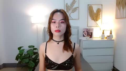 Snapshot of slutty_aurora chatting on 02/19/25, 02:12 slutty_aurora online show from 02/19/25, 02:12